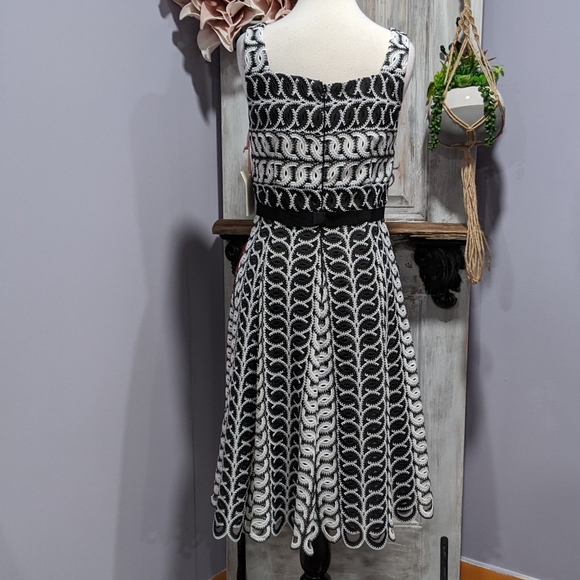 NWT Alex Marie "Penelope" embroidered crochet dress - Picture 5 of 10